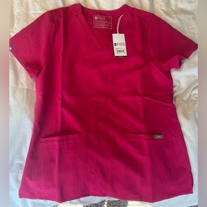 Figs Casma scrub top. Ultra rose size small. NWT